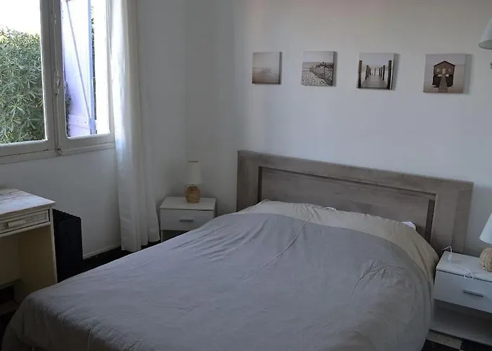 וילה Face A La Avec Terrasse Et Jardin